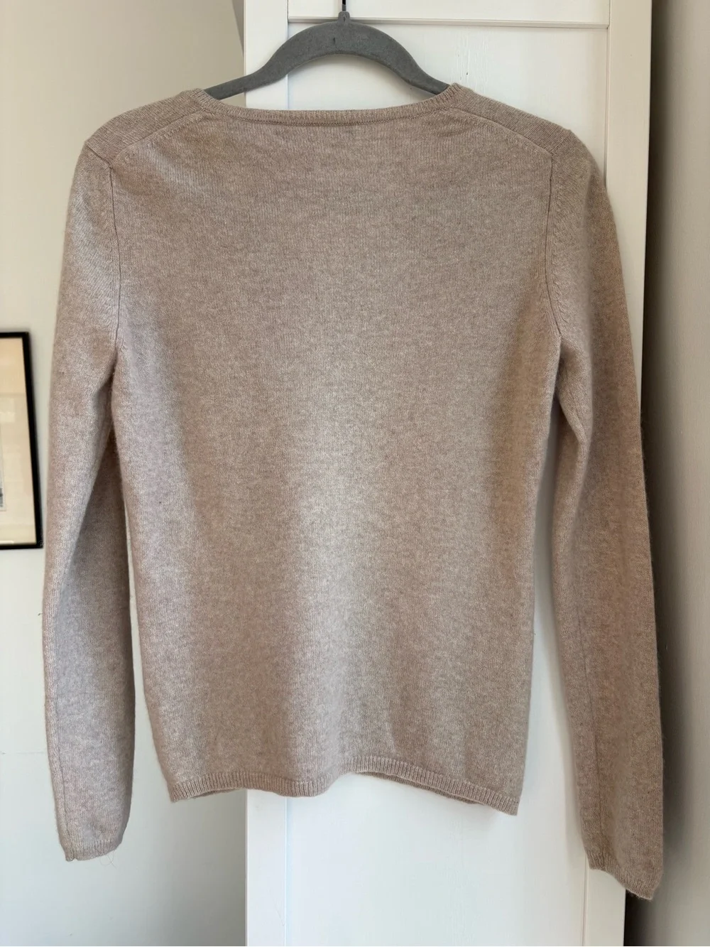 Lord & Taylor Women's V-Neck Cashmere Sweater Beige Minimalist Quiet Luxury